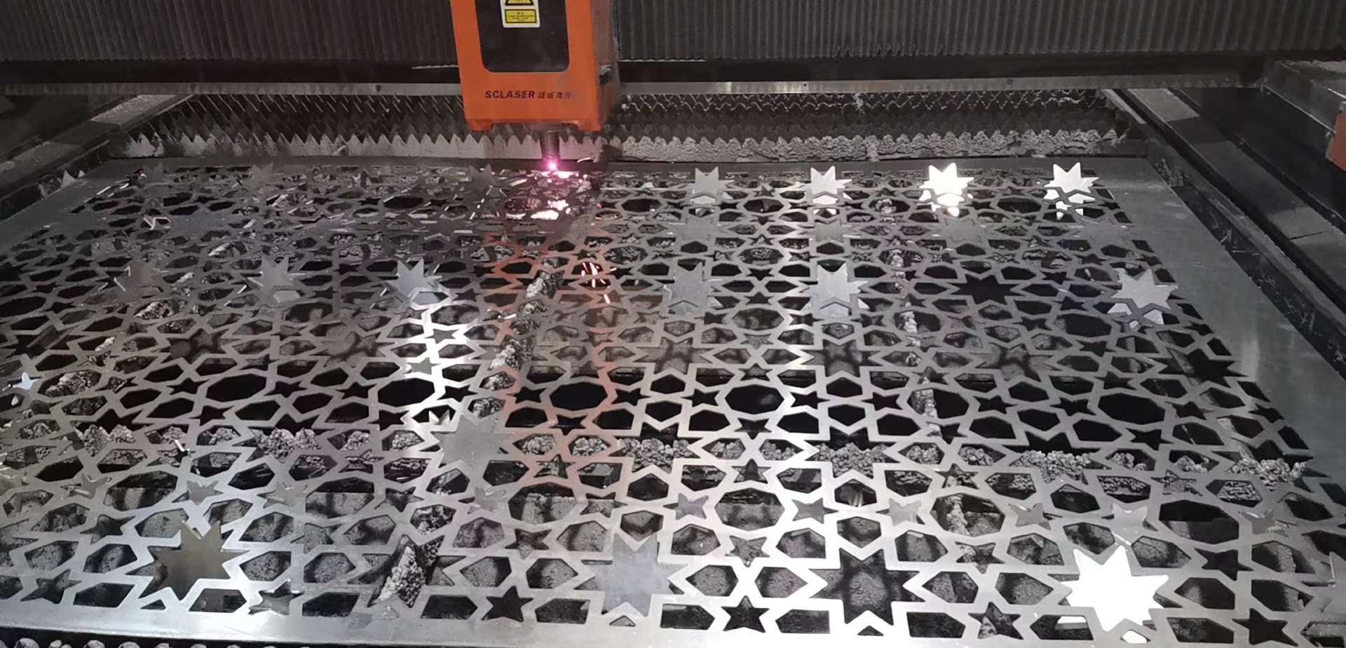 6000瓦激光切管機成為汽車工業(yè)領(lǐng)域的得力助手(圖3)