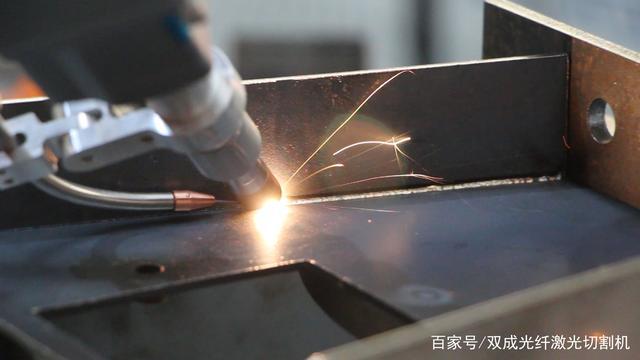 新能源汽車(chē)大火，激光焊接市場(chǎng)再一次被激發(fā)(圖1)